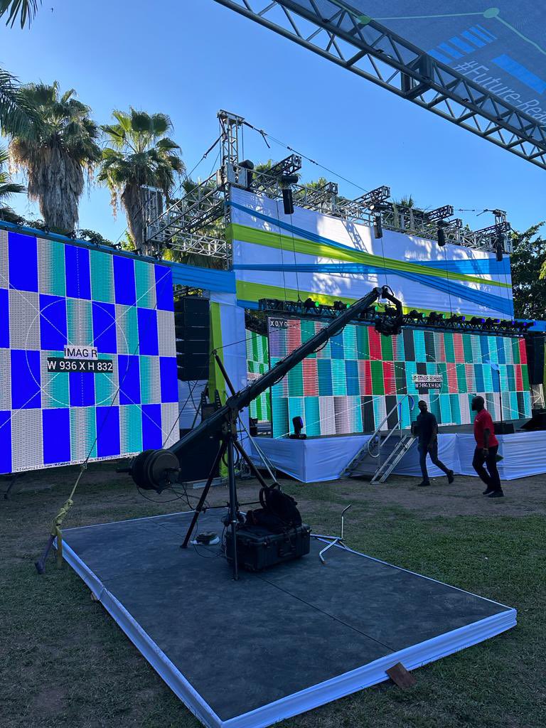 Phase3Prod's tweet image. Our audio department specializes in providing professional sound for events of all types here in #jamaica From #corporatemeetings to #liveconcerts our team is dedicated to delivering clear audio to make your #event a success. Ask about our SRX900 line array system 👇