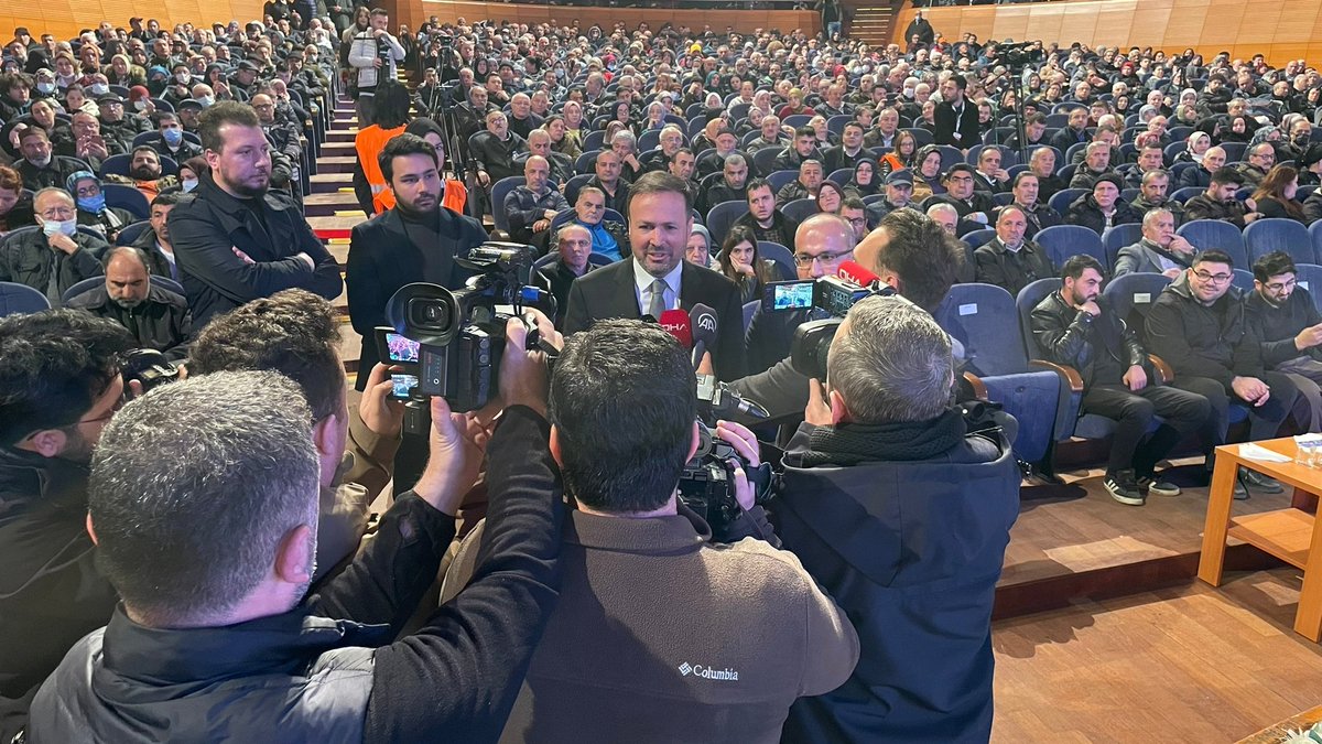 250 Bin Sosyal Konut Projesi’nde Bursa’da kura çekimi heyecanı...

Emlak Yönetim AŞ Genel Müdürü Ayhan Karaca: Bursa’da 8 bin 650 konut inşa edilecek.

emlakyonetim.com.tr/250-bin-sosyal…