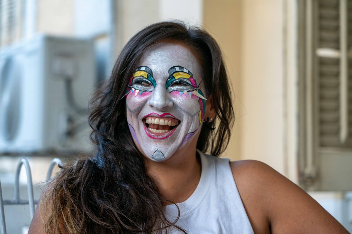 ¡Así de felices y sonrientes nos trae este carnaval!

•

HOY
miércoles 25/enero

21.50 - Monte de la Francesa @teatrodeveranodecolon 
22.50 - 1ero de mayo <a href="/tablado1demayo/">Tablado 1 de Mayo</a> con actuación completa!

¡Te esperamos!