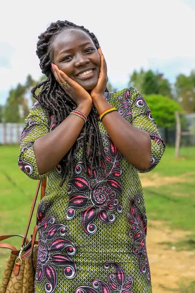 RadioPacisnews's tweet image. FRIENDLY CONNECTION 94.5 FM

#WCW
Whatever you do, be different – that was the advice my mother gave me, and I can’t think of a better advice for a freind. If you’re different, you will stand out.

Say hi to all the special women in your life.

@AseaOliver

#FriendlyConnection