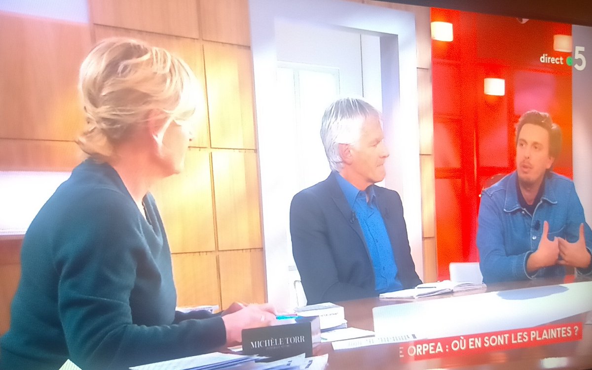 JFArnaud's tweet photo. Invité de @cavousf5 le journaliste @VictorCastanet auteur de l'enquête sur #orpea dénonce les agissements de l'agence de com #image7 "qui a d'excellents relais dans les rédactions"... 
Pas toutes j'espère.. 🤫 https://t.co/dxLNBmXnVg