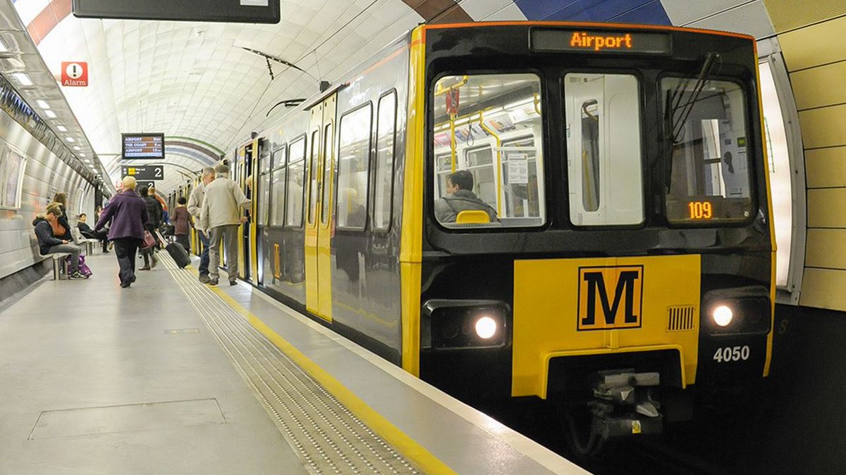 Tyne and Wear Metro tweet media