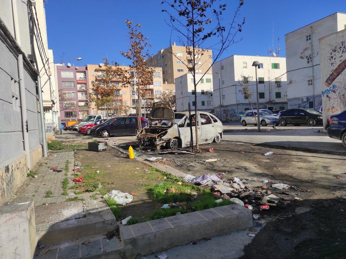 Miguel64973961's tweet photo. @hila @ajuntpalma @AngelicaPastor @xiscod @FranciscoDucros @jmadrover @F_Armengol @CatalinaClader1 @elenavarroduch @adngarciacampos #CampRedó. #Inseguridad #Degradación #Abandono #Incumplimientos #ViviendasOkupadas #SinPolicía #SinLimpieza #SinProyecto https://t.co/DpNSdTSRD7