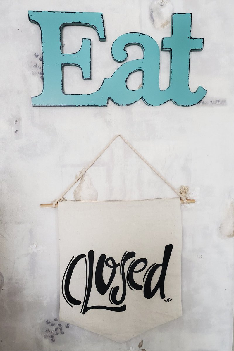 IsenbargerMolly's tweet photo. Sorry kiddo, you're on your own today. #kitchenclosed Only good thing about a migraine is you get out of cooking duties! Woo hoo! 😃😄 https://t.co/WoSsA0izfM