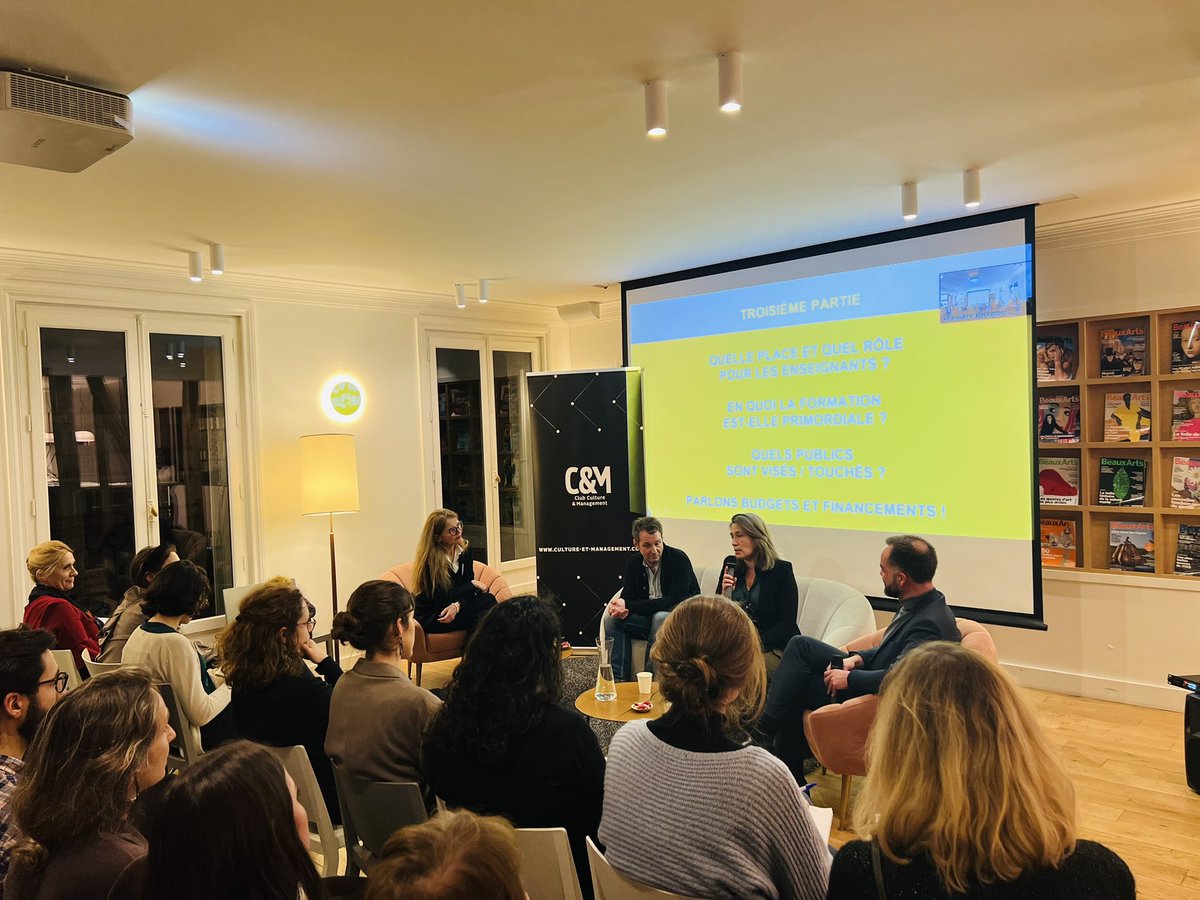En direct de Beaux Arts &amp; Cie pour le débat C&amp;M du mois de janvier sur l'éducation artistique et culturelle &amp; les scolaires ! 
Nous remercions nos chères &amp; chers  invité.e.s pour leurs riches contributions sur ce sujet : 
<a href="/MuseeLouvre/">Musée du Louvre</a> <a href="/LaVillette/">La Villette</a> #DAAC
#culture #art #education