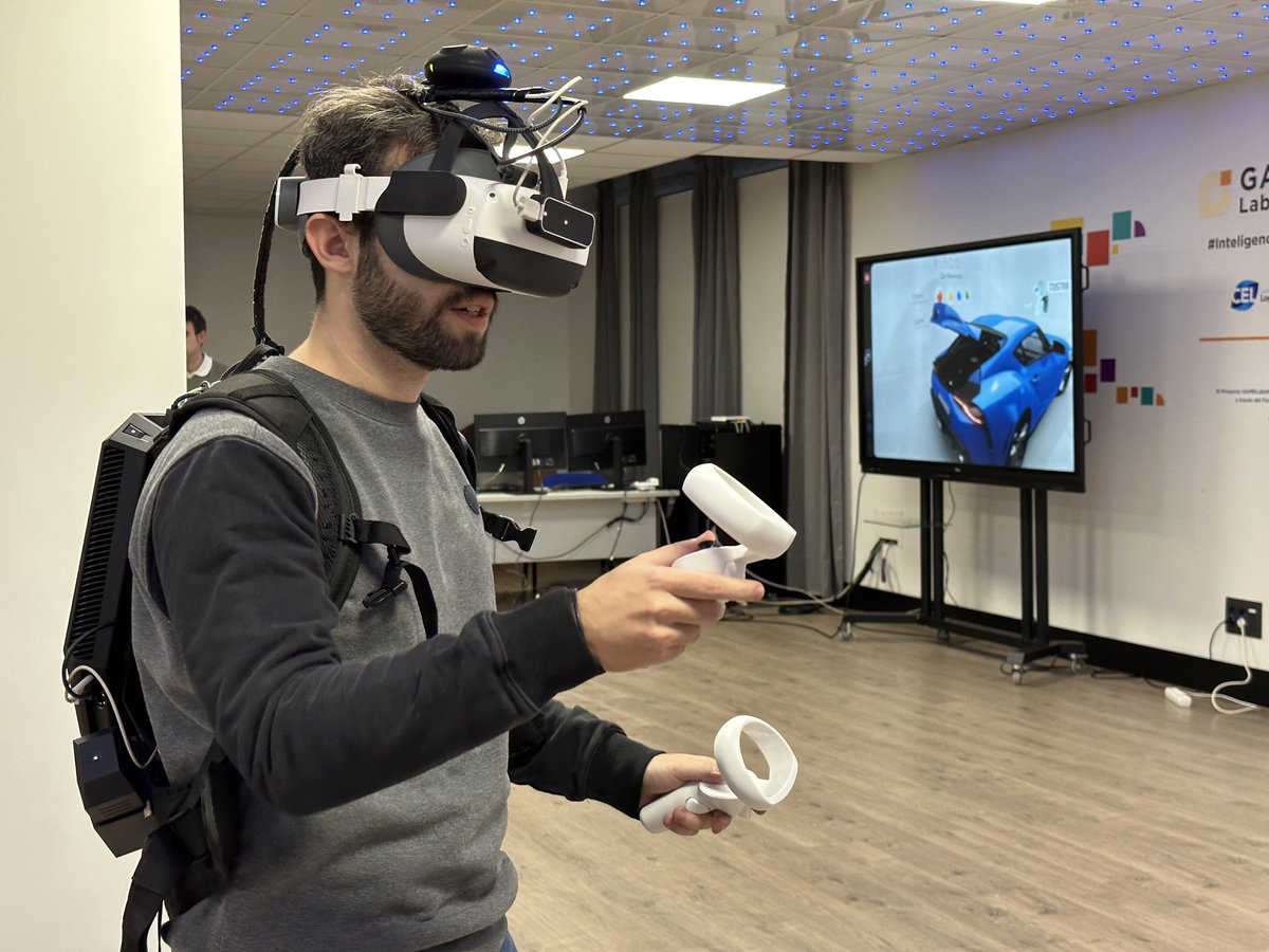 Alumnos del Master en Computación Gráfica, Realidad Virtual y Simulación y Experto en Desarrollo para VR/AR/XR han podido disfrutar de Virtualware  y su sala VIROO con una visita personalizada! Gracias a <a href="/virtualgarry/">Jesus Garrido</a>  y <a href="/AlbertoCarlier/">Alberto Carlier ᯅ</a> por hacer de esta visita una maravilla!!
