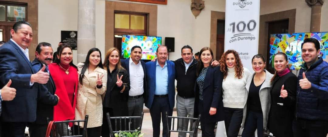 Minka_hdez's tweet image. Mi reconocimiento total a nuestro alcalde @josejoseantonio por estos 100 días de trabajo en la administración municipal. 💯

Con acciones que benefician a la sociedad duranguense, #Al100ConDurango 🐺 enhorabuena!👏🏼👏🏼