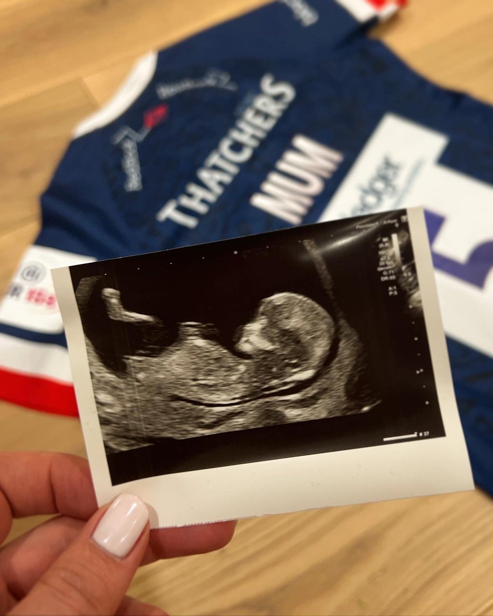 BABY WARD! Excited to announce that we will have a new addition to the Ward family. In the meantime I’ll still be training hard and giving full support to the Red Roses and Bristol Bears. I can’t wait to have my mini-me pitchside next season & show that athletes can be mums too!
