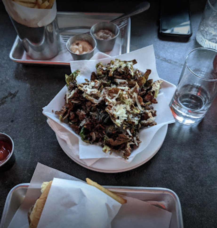 barrittsmixers's tweet photo. Save water. Head over to @littlebearbar.
Located in the heart of #LosAngeles, this local fave spot serves up events, live artists, DJs, delish eats, and -- best of all -- Barritt’s cocktails.
Learn more at https://t.co/Ey7X6iAtKw.
#la #larestaurant #labar #lanightlife https://t.co/1ruRhHxXf1