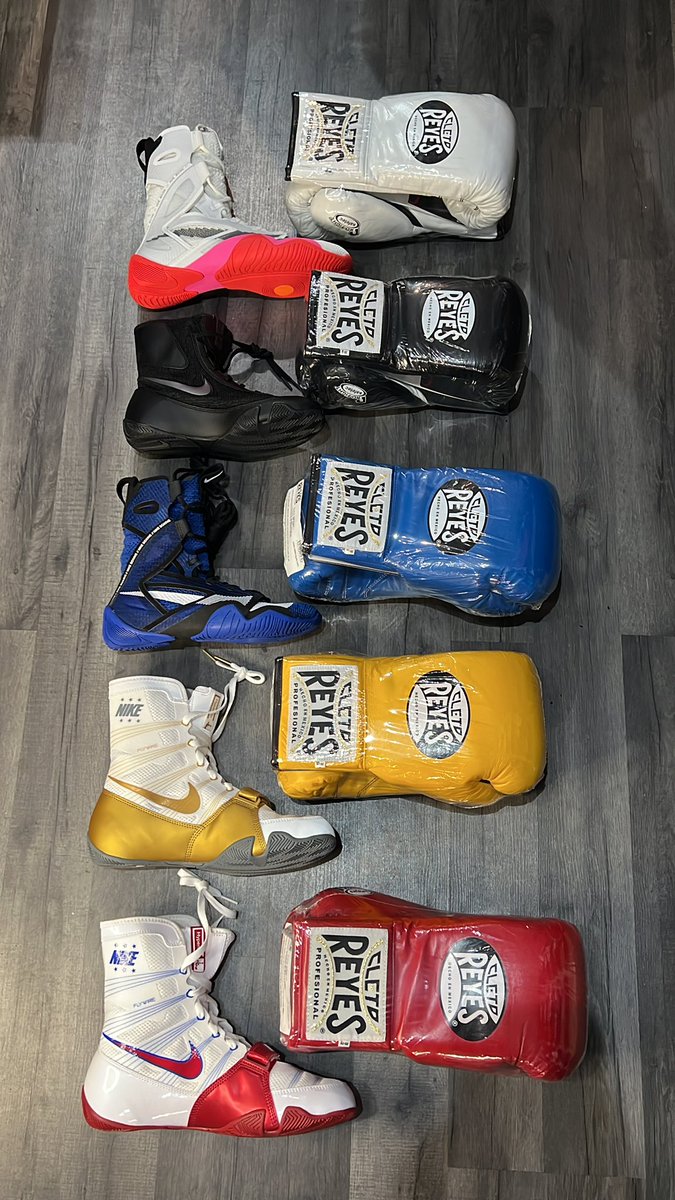 Matching sets 😍🥊🇲🇽✔️
#Boxing #CletoReyes #NikeBoxing