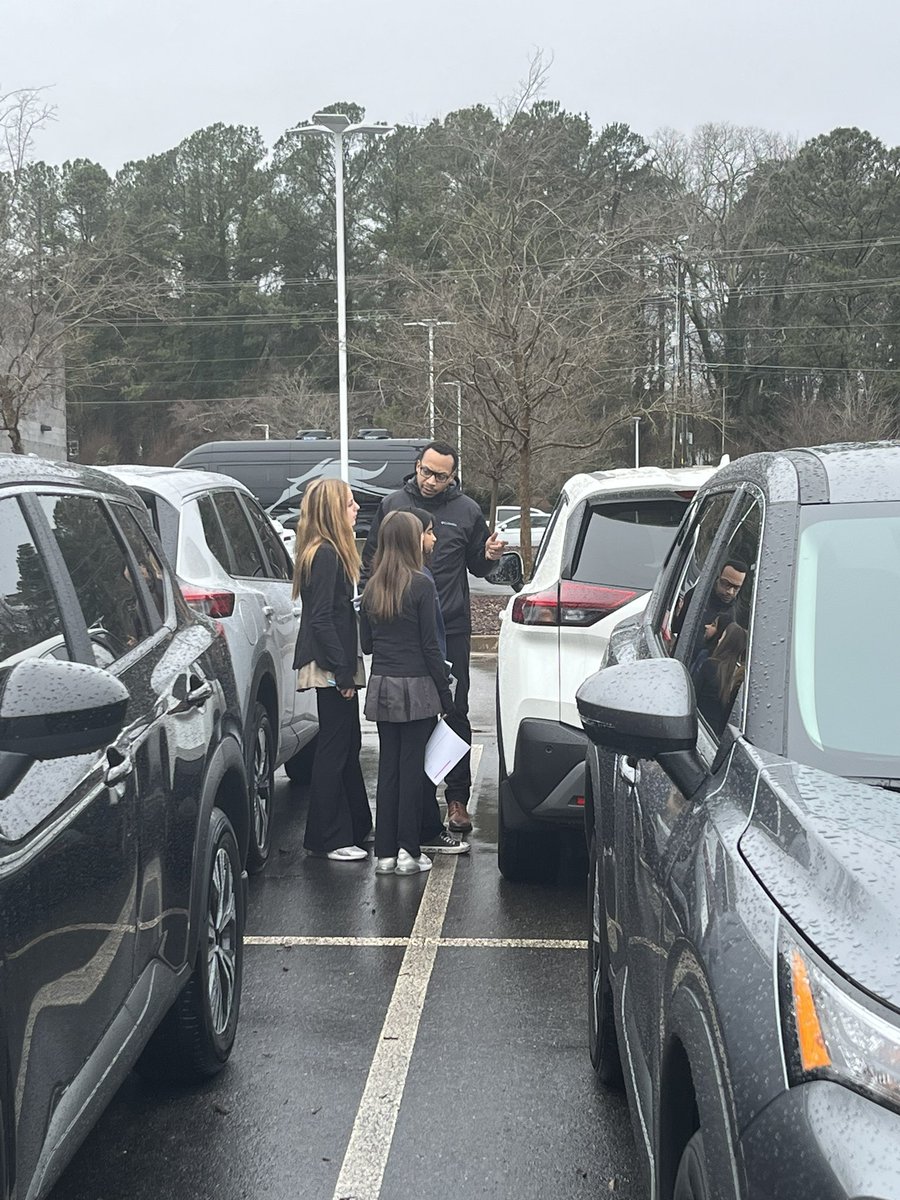 misshobson_'s tweet photo. Big thank you to the guys at @NalleyNissanCm. These G7 kiddos now know all about the car buying process! Parents, we’ve got some fiscally conscious car buyers coming your way! @TheMVSchool #mvlearns https://t.co/X2TTI1wyO4