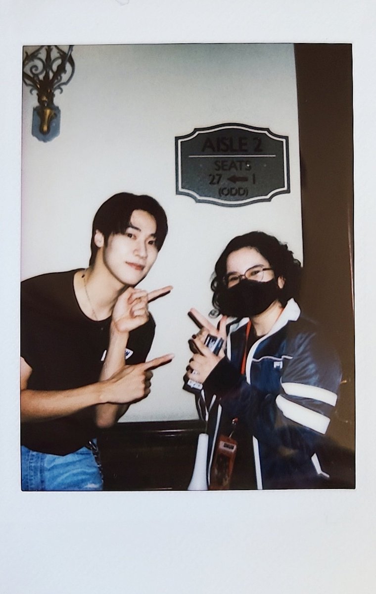wenslunch's tweet photo. 230122 ⚡️N.Flying⚡️DWUW IN LA
I can't get over these snapshots I took with Seunghyub and Dongsung 🥺 I can't stop staring at them
Was this all a dream? 

#NFlying #엔플라잉 #DWUW #NFlyinginLA #NFlyinginUSA
@NFlyingofficial https://t.co/sLuGT10amT