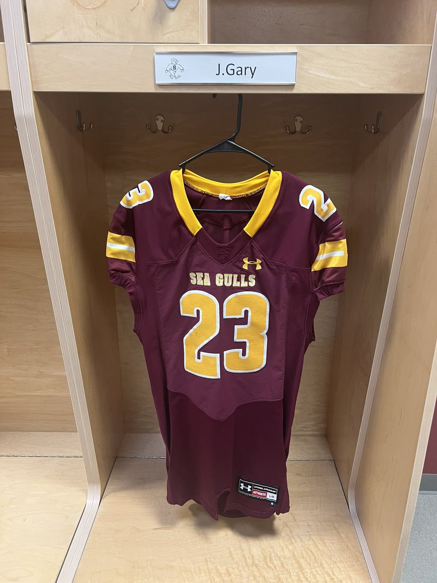 javonGaryJR's tweet photo. Had a amazing visit today at Salisbury big thank to @MalcolmJGibson and @Ryanfle for having me! https://t.co/Mvk2ZhTLIq