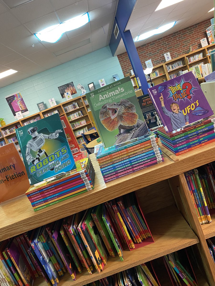 northiesread's tweet image. I unboxed some new books this week! These girls are SO excited to learn some new things! #Proud2BNorthies #JCChampions #WeAreElementary @North_Tweets @JCSchools_Lib