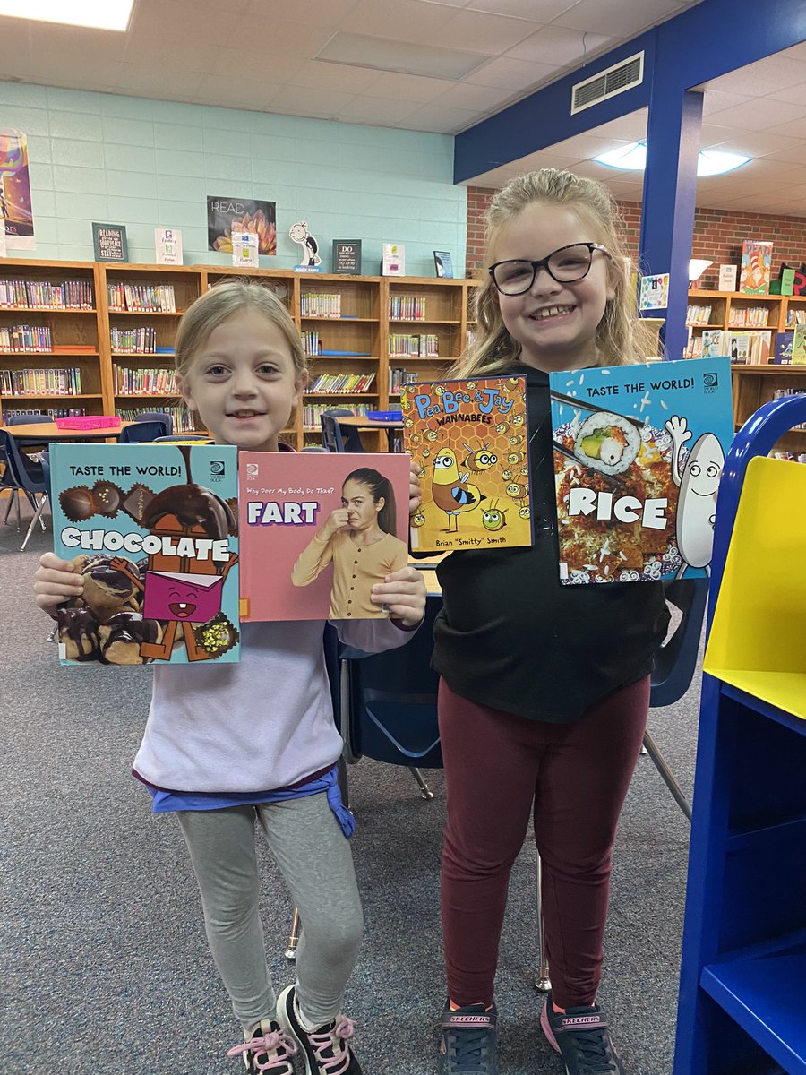 northiesread's tweet image. I unboxed some new books this week! These girls are SO excited to learn some new things! #Proud2BNorthies #JCChampions #WeAreElementary @North_Tweets @JCSchools_Lib