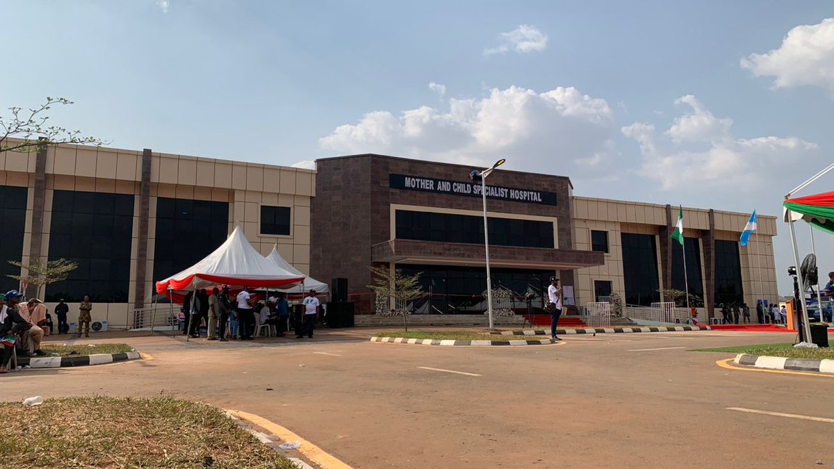 KAtevure's tweet photo. Mother And Child Specialist Hospital Owa Alero Delta State, Built By Governor Ifeanyi Okowa @IAOkowa And Commissioned By Alahji Atiku Abubarka @atiku
This is one of the Legacy projects that has been Commissioned today.
#AtikuInDelta
#OkowaIsWorking https://t.co/YwZ8BWzD2J