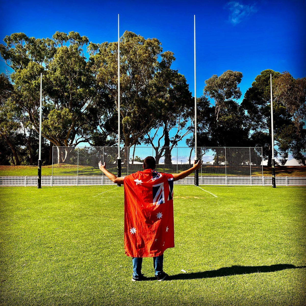 TyCluse's tweet photo. Happy Australia Day!!! Have a great day, mates! 🇦🇺💛💚💛🇦🇺 #AustraliaDay https://t.co/Ssv4kGKZis