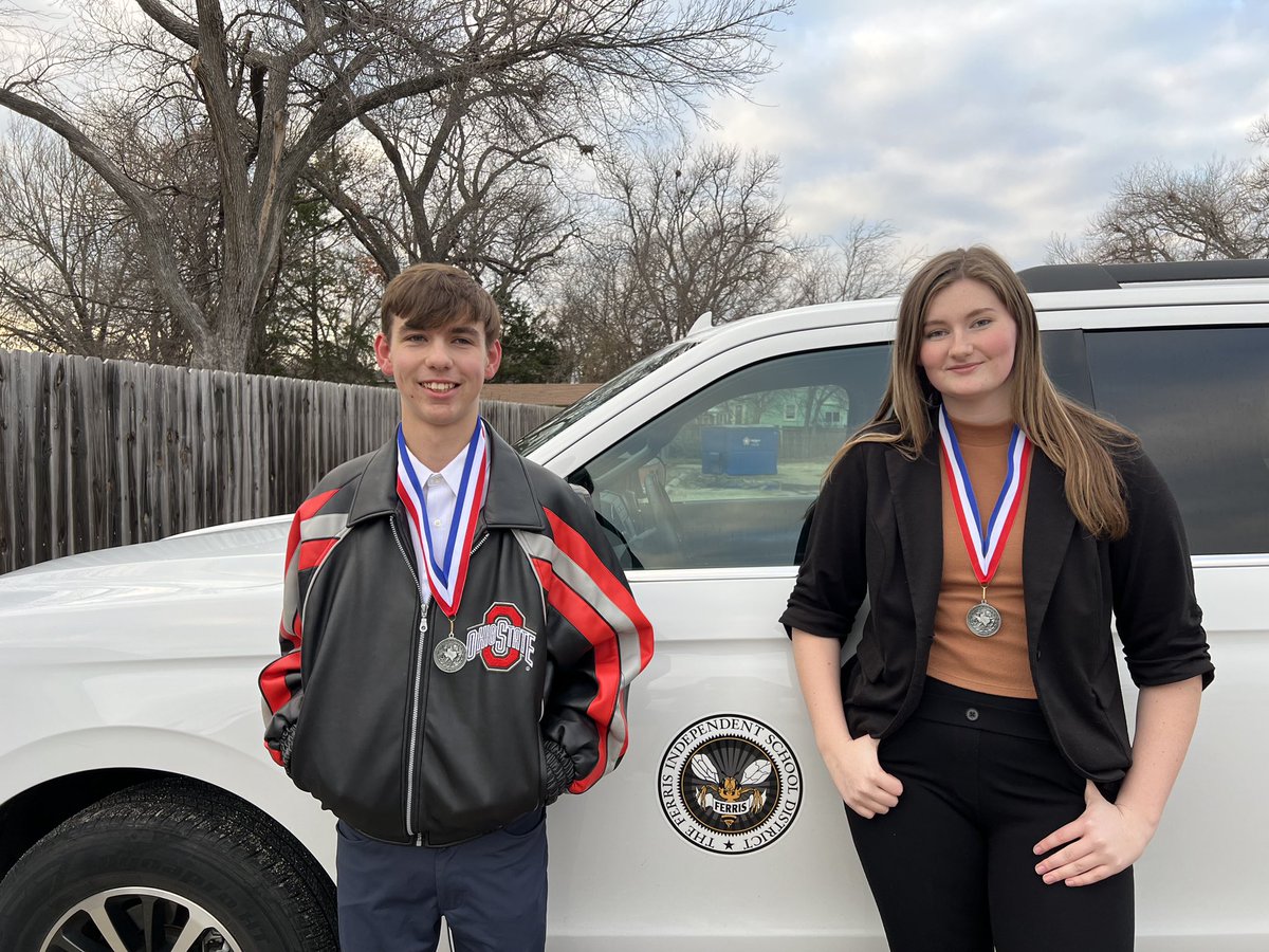 FerrisTXDebate's tweet photo. Ferris is Going to State!!!! #CX #UIL @uiltexas #cxdebate https://t.co/DbdamASihf