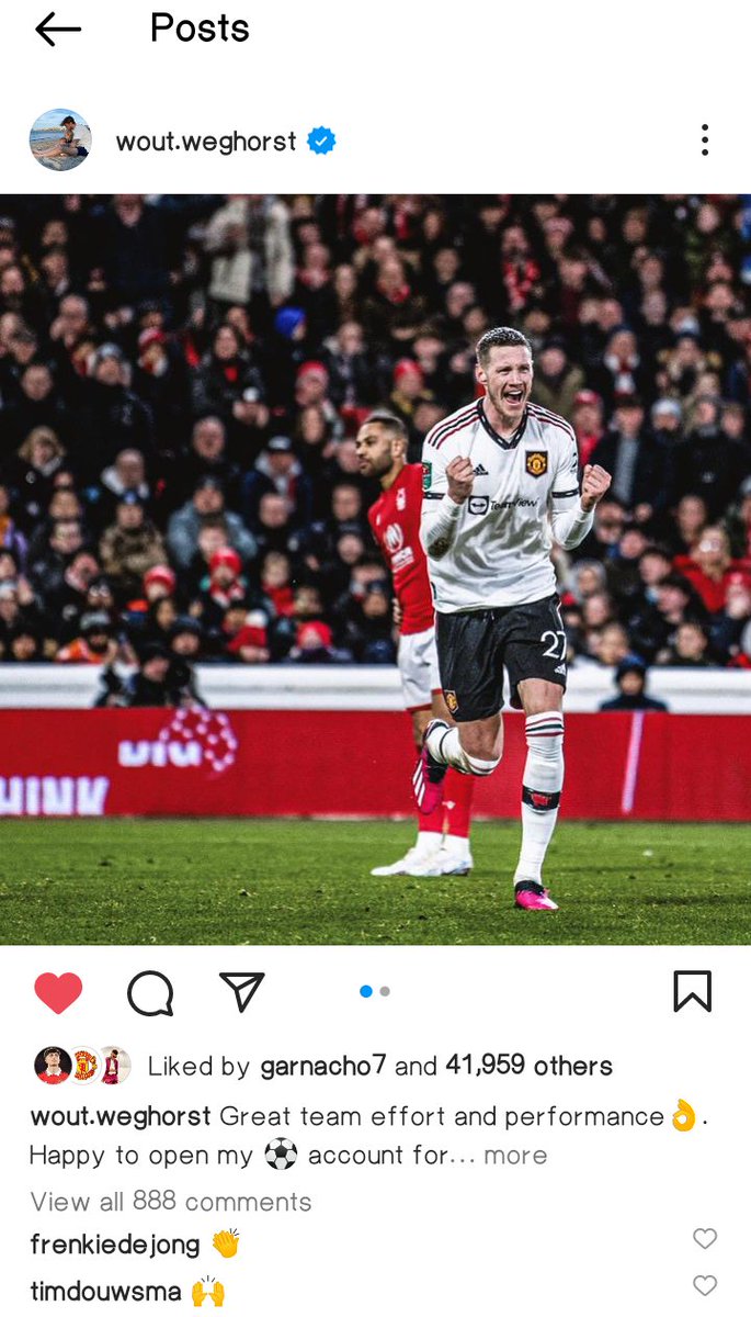 Frankie De Jong commented on Wout's IG post👏❤️
