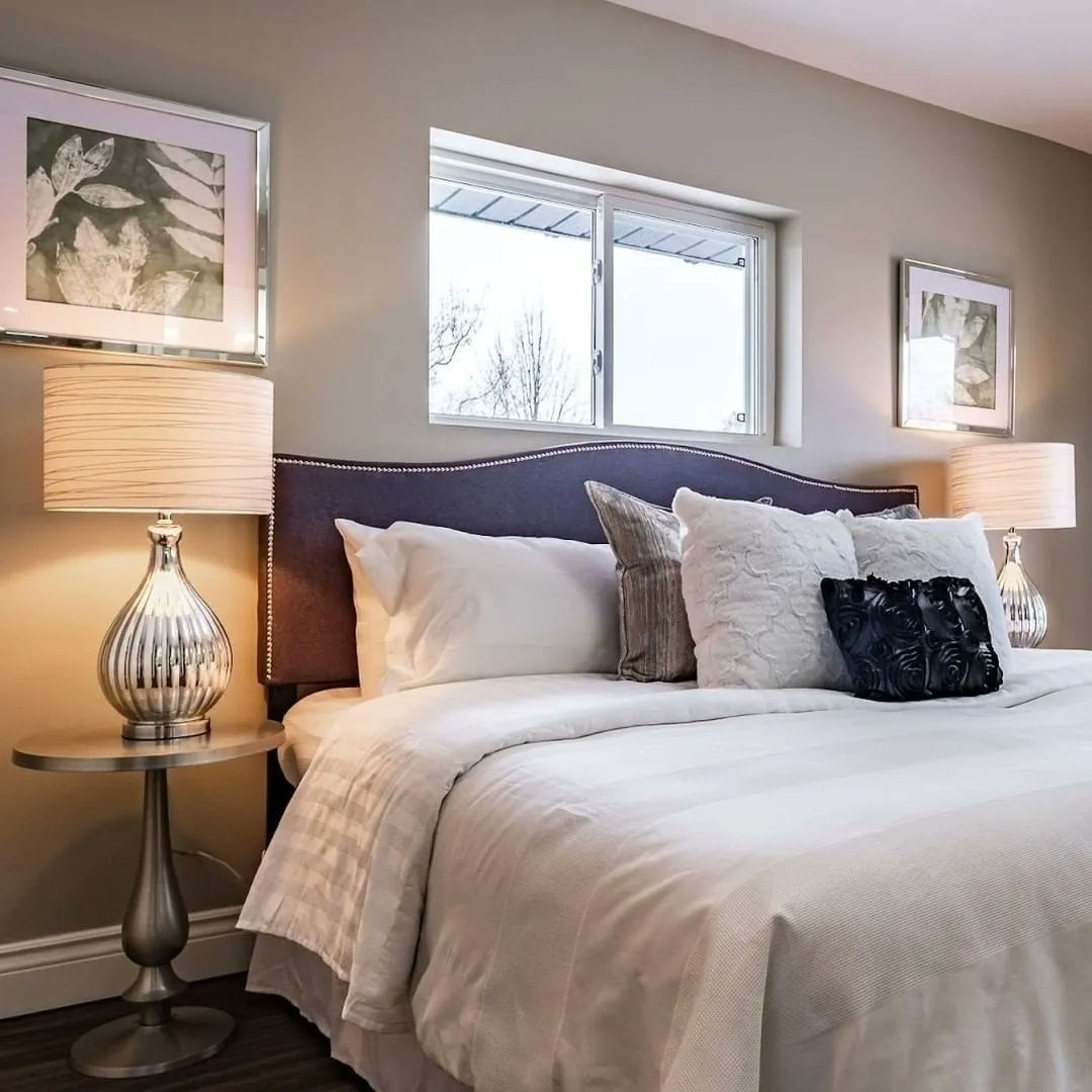 btshomes's tweet photo. Doesn’t this bed look like a work of art? 🛏️

#StagingTip: Add a bed skirt, comforter, and decorative pillows to ensure your potential buyers will be impressed when they walk into the room. https://t.co/Lo4Vol4ni8