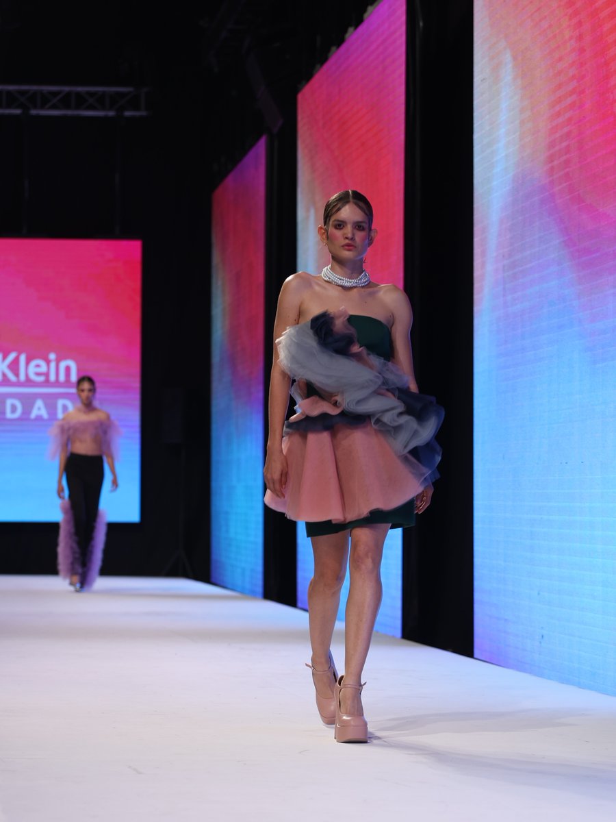 Colección Beautiful Monsters, looks diseñados por Angélica Bautista
Instagram: @luv_anngel . 👾
.
.
.
#INTERMODA
#IM78
#WEAREMAKERSUJK
#INTERMODAXUJK
#JANNETTEKLEIN