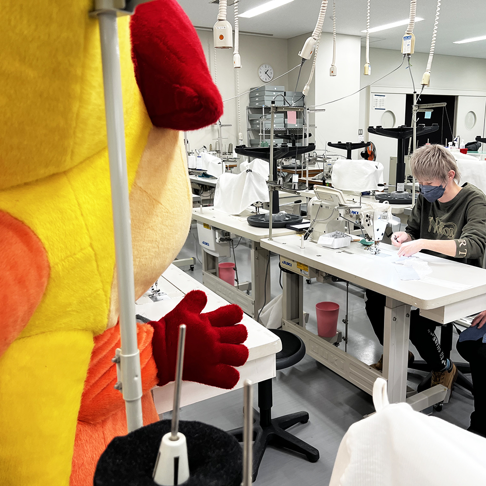 AbilympicsJ's tweet photo. 第10回 #国際アビリンピック に向けた練習の様子です!
洋裁(基礎) / #DressMaking #BasicCourse
北村 重雄 さん / KITAMURA Shigeo
株式会社旭化成アビリティ
#Abilympics #アビリンピック #障害者技能競技大会 #franceabilympics2023 #abilympics2023 #洋裁 #旭化成アビリティ https://t.co/kkOsmfySJG