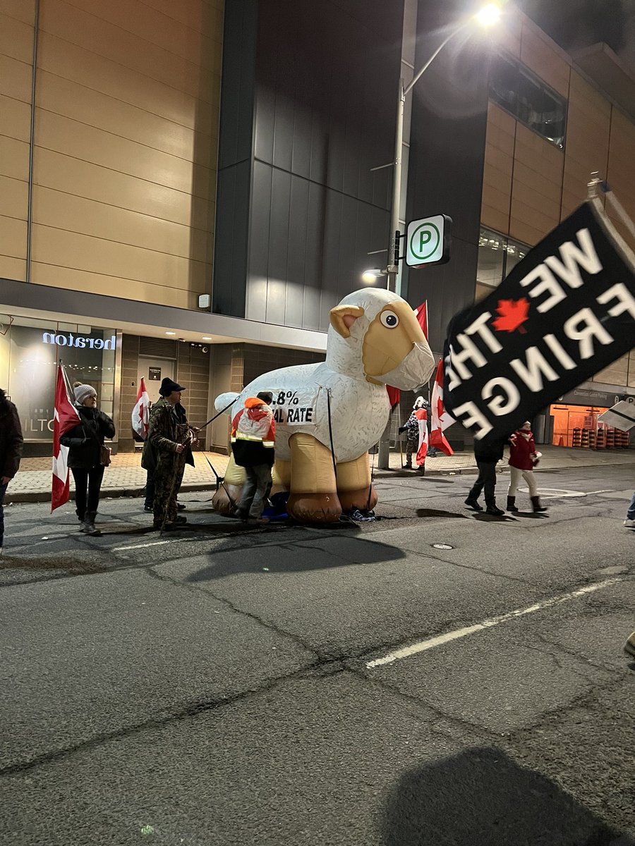 FacFreedom's tweet photo. Downtown Hamilton don’t come back Trudeau. https://t.co/1UMOcGVf8Z