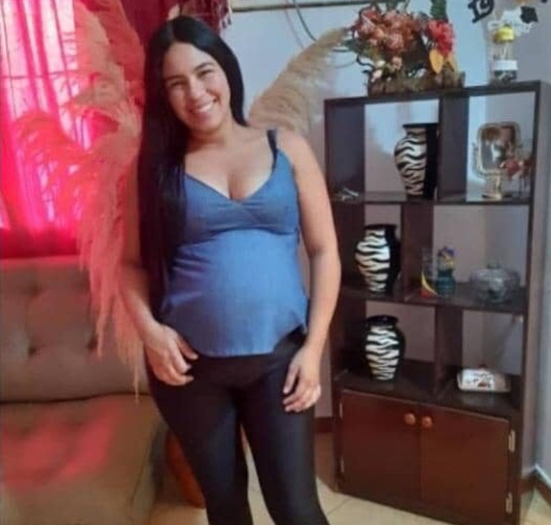 manuelita1504's tweet photo. #25Ene
Caso Giannelly Pirrongelli
#Bolívar 
Por este #Femicidio
Robert Terán (pareja) fue #Condenado a 30 años de prisión el 20/4/22.
El #Femicida y su defensa  #Recusaron a la #CorteDeApelaciones.
#JusticiaParaGinaYSuBebé
@LourdesSuarezA2 
@GladysTSJ
@mdiazmendoza
@gladysrequena https://t.co/j24s680V7e