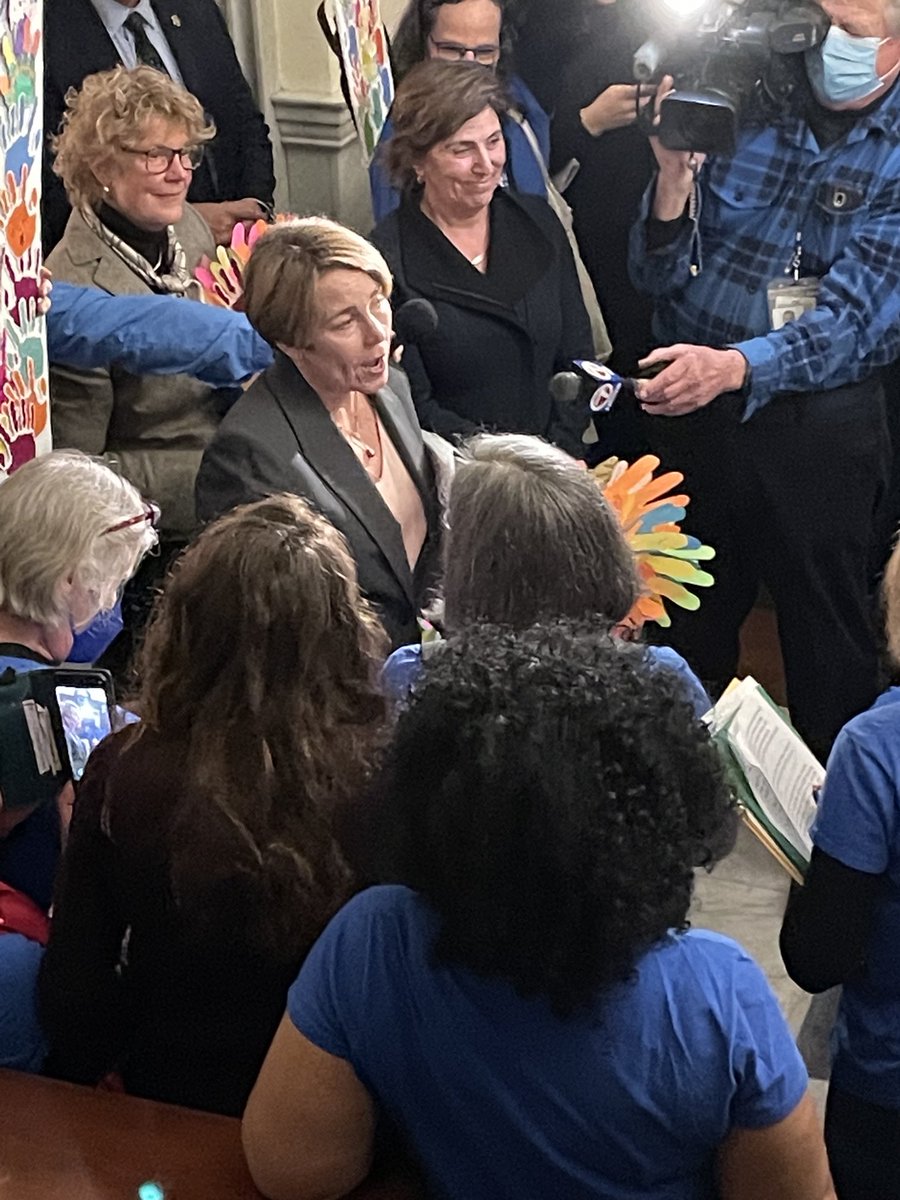 Maryeb2Boyle's tweet photo. .@MOF_Mass⁩ want our state to become a leader in transitioning to renewable energy &amp; away from dirty fossil fuels. Today we urged these powerful women to help. ⁦@MassGovernor⁩ @maura_healey Climate Chief Melissa Hoffer &amp; @EEASecretary Rebecca Tepper. #ClimateJustice https://t.co/RXH6FXpUf3