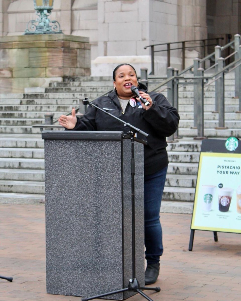 SEIU Local 925 tweet media