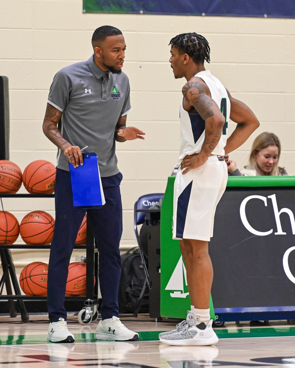 Delonté Joyce tweet media