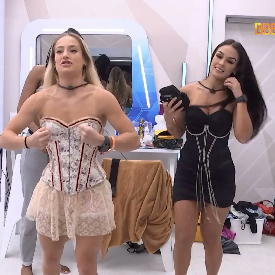 MaJuli46487808's tweet photo. Gatas!🥵❤️🐙 #BRULARI #teamlaribru #TeamLariSantos #TeamBrunna #Bbb23 https://t.co/xfN507GQgY