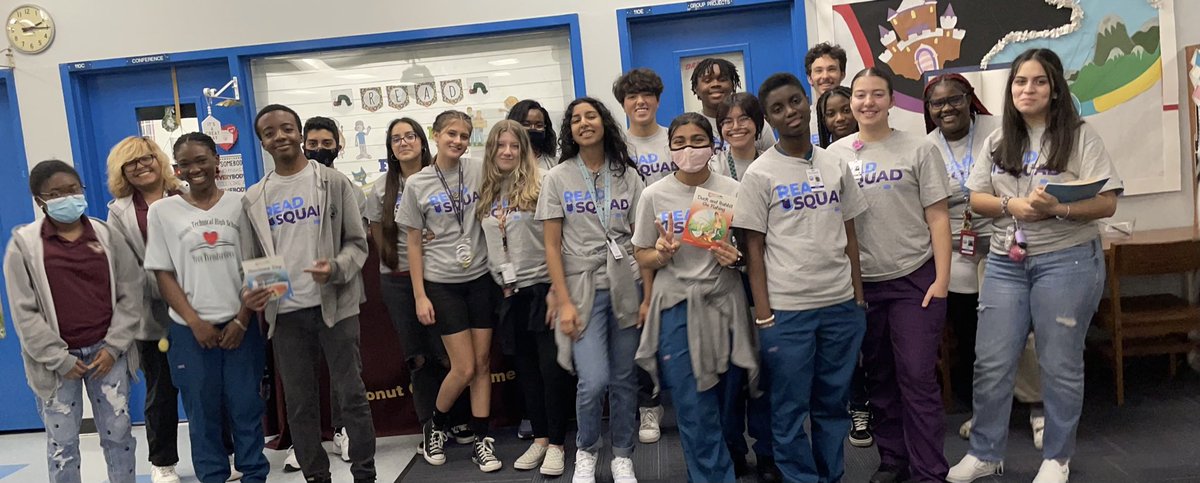 RothackerReads's tweet image. We love our “Read Squad” from Atlantic Tech. ⁦@CoconutCreekES⁩ ⁦@BCPS_ElemELA⁩ ⁦@VeroSclafani⁩