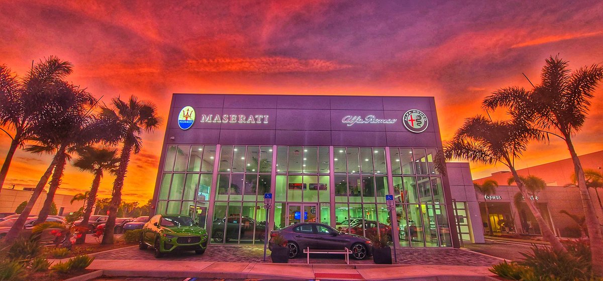 Another beautiful evening @ Alfa Romeo & Maserati of Stuart! 
#maserati #maseratifans #madeinitaly #luxury #carlifestyle #luxurylifestyle #instacars #maseratistuart #staurtfl #italianstyle #automotive #cargramm #alfaromeo #carlifestyle #madeinitaly #alfaromeofans #alfaromeostuart
