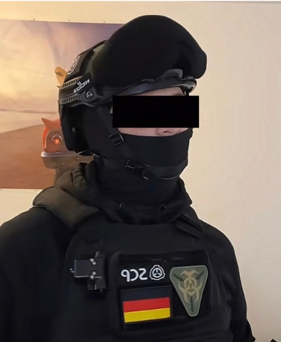 Operator_Jerry's tweet photo. @marcellesraynes Senior Operator Jeremias „Jerry“ Wolfsdell, He / They

MTF DE6-𝔇, 6-Dieter „Das Aufgebot“ (Formerly)
MTF Beta-7 „Maz Hatters“ (Formerly)
MTF Alpha-5 „Paranaughts“

I can provide full-body references if needed 👍 https://t.co/HzqdhycVwx