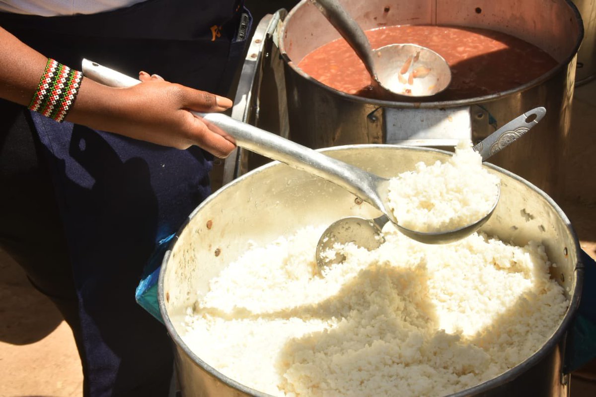 KiarieJohn's tweet photo. LUNCH IS SERVED at Ndurarua Primary School.
๐ฅ ๐ฅช ๐ฅ ๐
Today, we on boarded the school on to the Dagoretti South #Food4Education #Tap2Eat School Feeding Programme. https://t.co/LHg9ahENTw