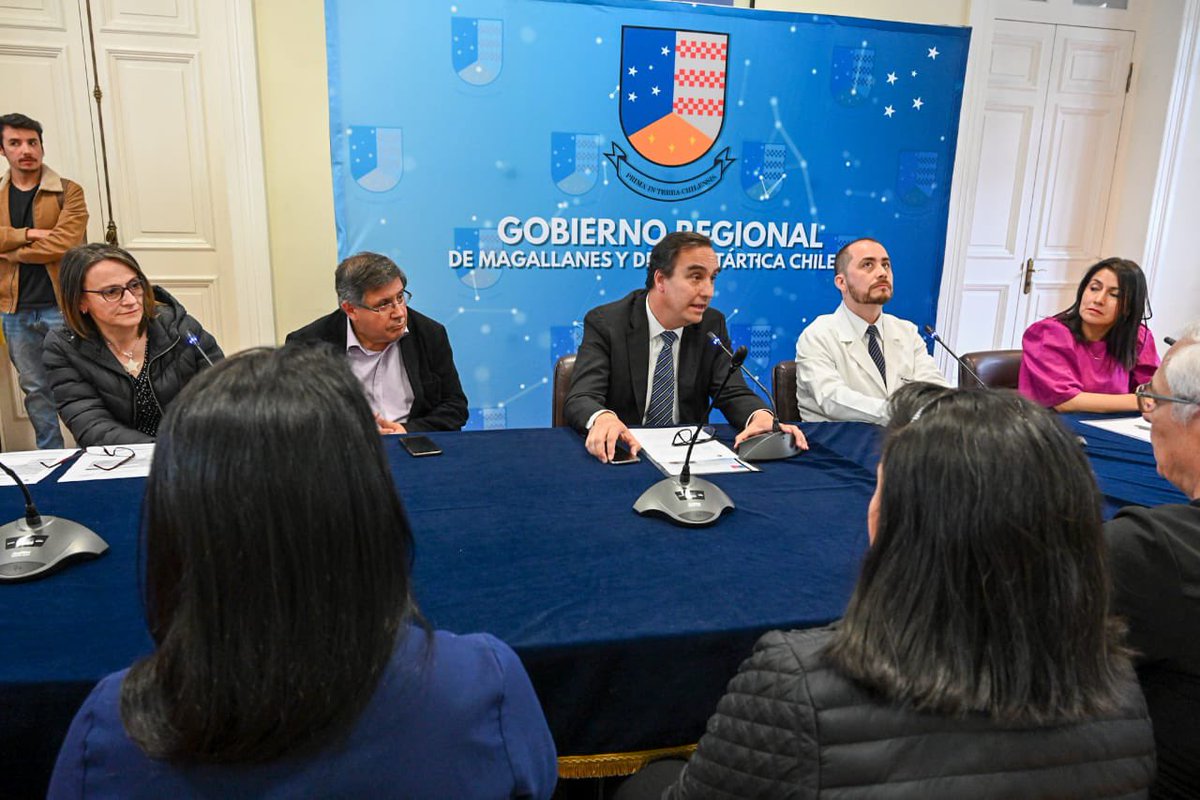 gore_magallanes's tweet photo. Más de 500 mujeres magallánicas serán beneficiadas con la disminución en las listas de espera en el área ginecológica a través de consultas y cirugías en dos proyectos de la Fundación #Hernando de #Magallanes que son financiados por el #GORE. #listasdeespera @SaludMagallanes https://t.co/UvYENdzX5D