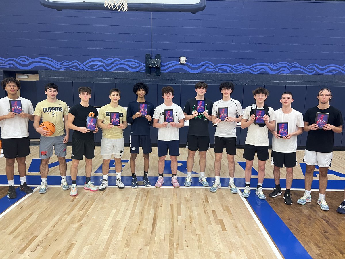 XaverianBB's tweet photo. Special S/O to ⁦@PSACardinals⁩ for enriching our program today! We are extremely grateful to you Coach Williams for sharing your plight! Thank you for all that you do for NYC.
#KingsraiseKings https://t.co/rClCNYY5oP