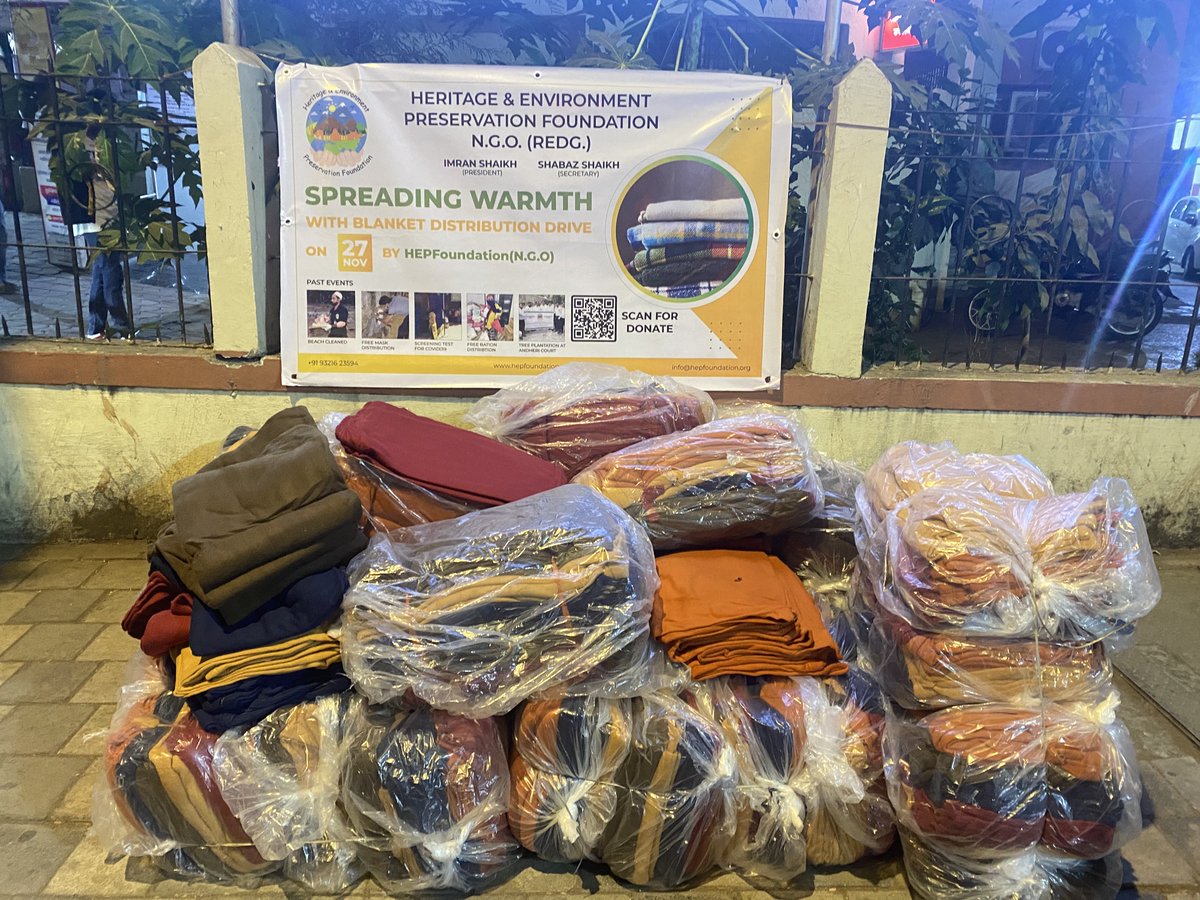 hepfoundation1's tweet photo. Heritage and Environment Preservation Foundation (NGO) team has successfully given warm blankets to needy people on the streets of Mumbai on November 27, 2022. https://t.co/z5nfPkXrVM