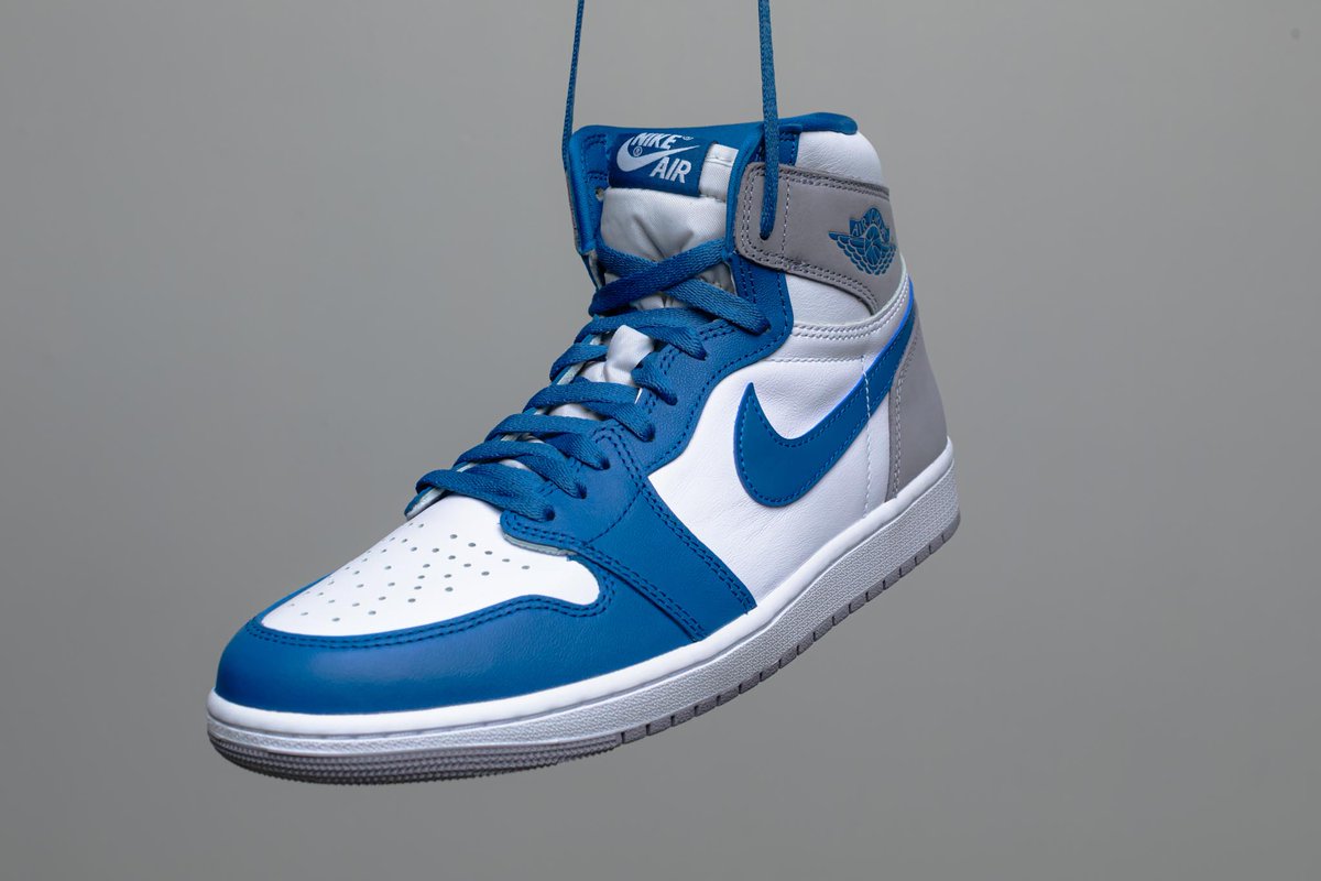 J2Sneakerbox's tweet photo. Jordan Brand debuts the first Retro 1 High OG of 2023 in an all-new 'True Blue' colorway.

Available now In-Store and Online:
https://t.co/zwXmOCQxli https://t.co/nvYsGn3kG0