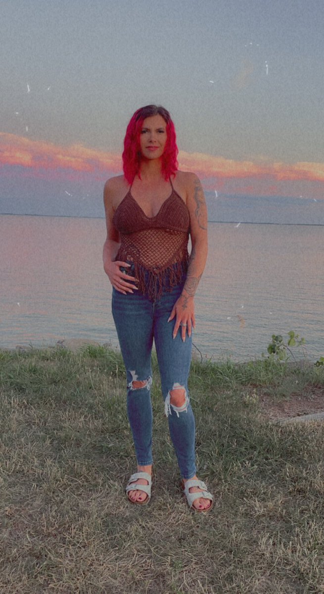 I’m back bitches 🥵
It’s been a long but much needed break &amp; took the time to focus on myself💕 losers you know the deal. 
I’m looking for new boy toys who wanna play.👀 If you don’t cash app me first, I won’t respond. I’ve had so many time wasters in the past.
$arieljohnson563