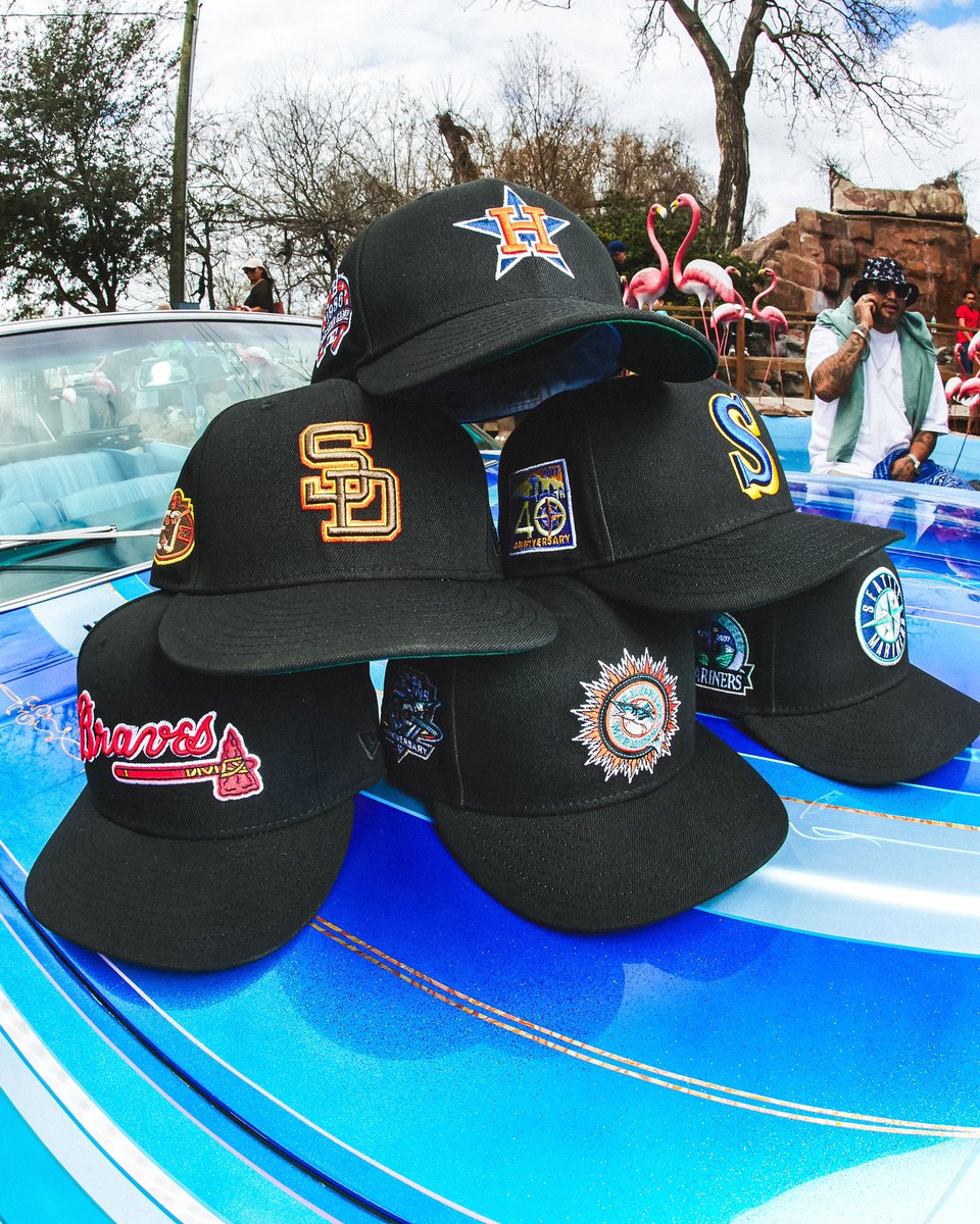 HatClub's tweet image. Back for the first time since &apos;21. Black Dome is making a return this Friday with some familiar styles and 20 NEW looks! What are you coppin&apos;? 

bit.ly/3De1rEq