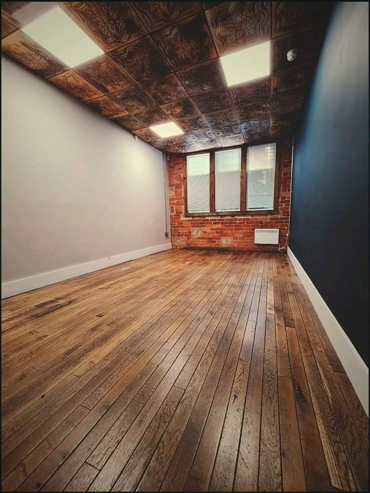 iwantfish's tweet photo. Exciting news......

We have moved offices!

We are now based in one of Scunthorpe's most iconic buildings, The Britannia.

Looking forward to getting settled in and will update you with more pictures when we have the furniture in!

#NorthLincolnshire #Scunthorpe #NewOffice #D... https://t.co/AKeJEmRjJL