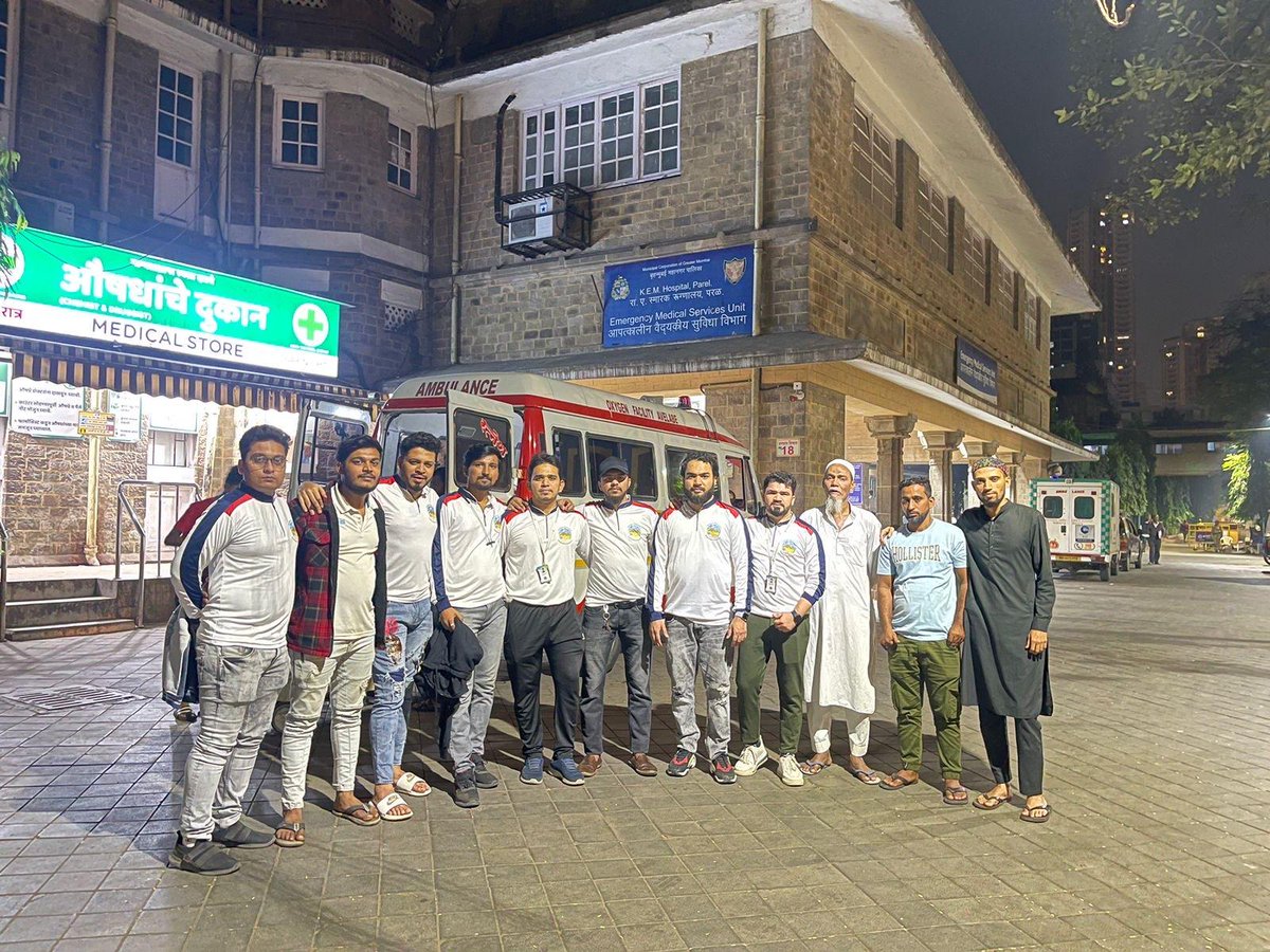 hepfoundation1's tweet photo. Heritage and Environment Preservation Foundation (NGO) team has successfully given warm blankets to needy people in the government hospital and on the streets of Mumbai on November 27, 2022. https://t.co/rafipSJfY5