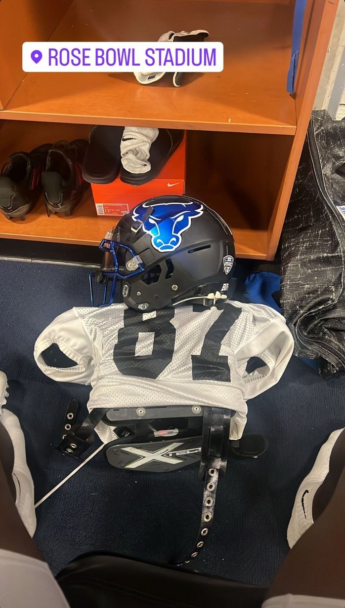 WR Justin Marshall (@JusMarshall) is on site at @RoseBowlStadium🌹🏟 & will represent @UBFootball as a member of the American squad in the @NFLPABowl 🏈 🇺🇸 🐃

#NFLDraft | #NFLPABowl | #Path2Pasadena | #UBhornsUP | #ForeverABull