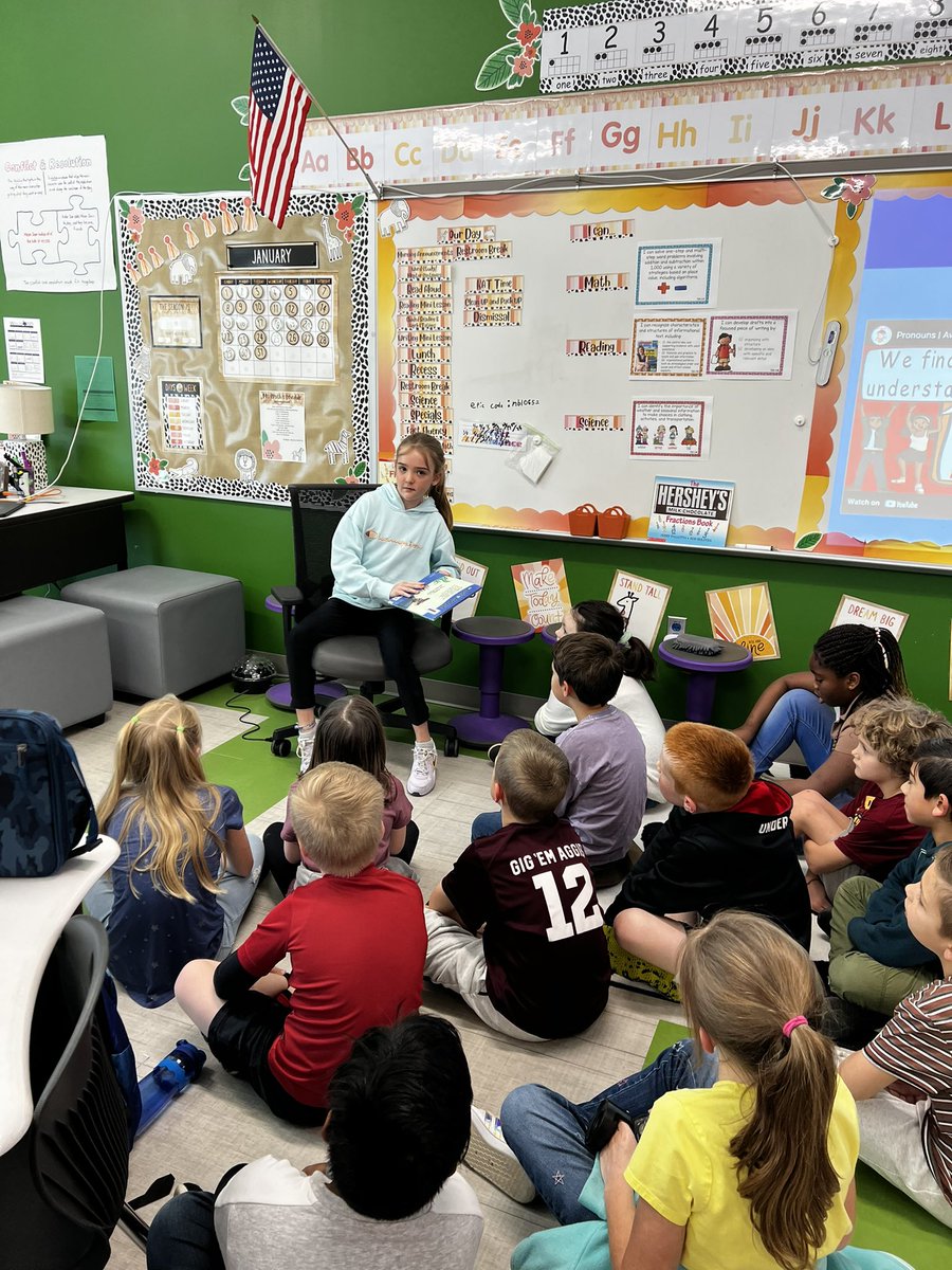 iCoachBarnard's tweet photo. Loving having a sweet friend who loves to read! She did a fantastic job and my kids loved it!!! @WISDLagway @Fabie1021 https://t.co/1J7iWMuOP1