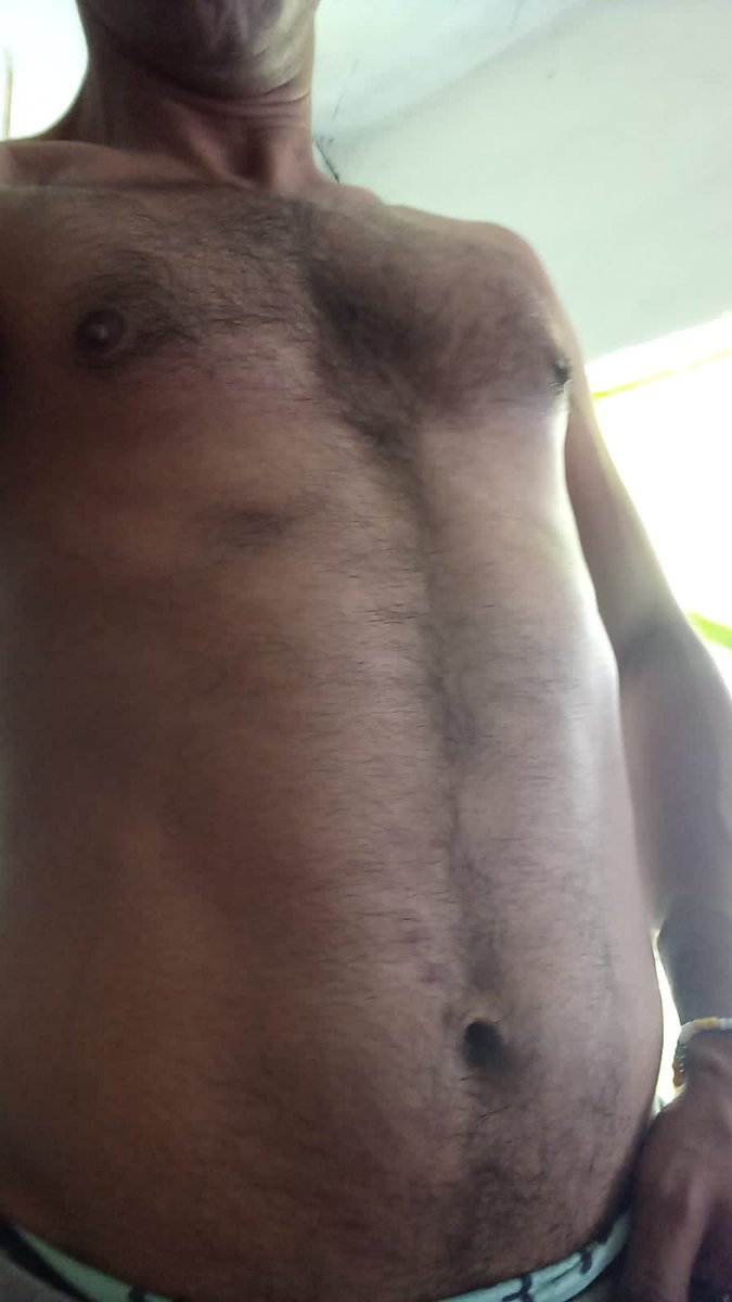 Latinpig1's tweet photo. Bigger is better 
#fatmen #gainer #belly #fat https://t.co/SZNxeatJ7H