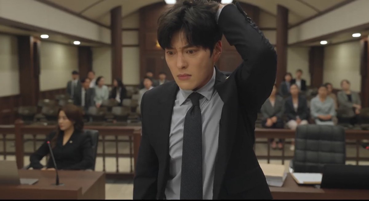 kenthusiastic10's tweet photo. How do you redeem a character like Eun-Beom? His logic is baffling. If you want to divorce someone, say it to them. Faking an affair is highly immature. I’m also confused by Seo-Hee agreeing to this. Good luck with the trial. #StrangersAgain #StrangersAgainEp3 #KangSoRa https://t.co/VU4oBvnBsH