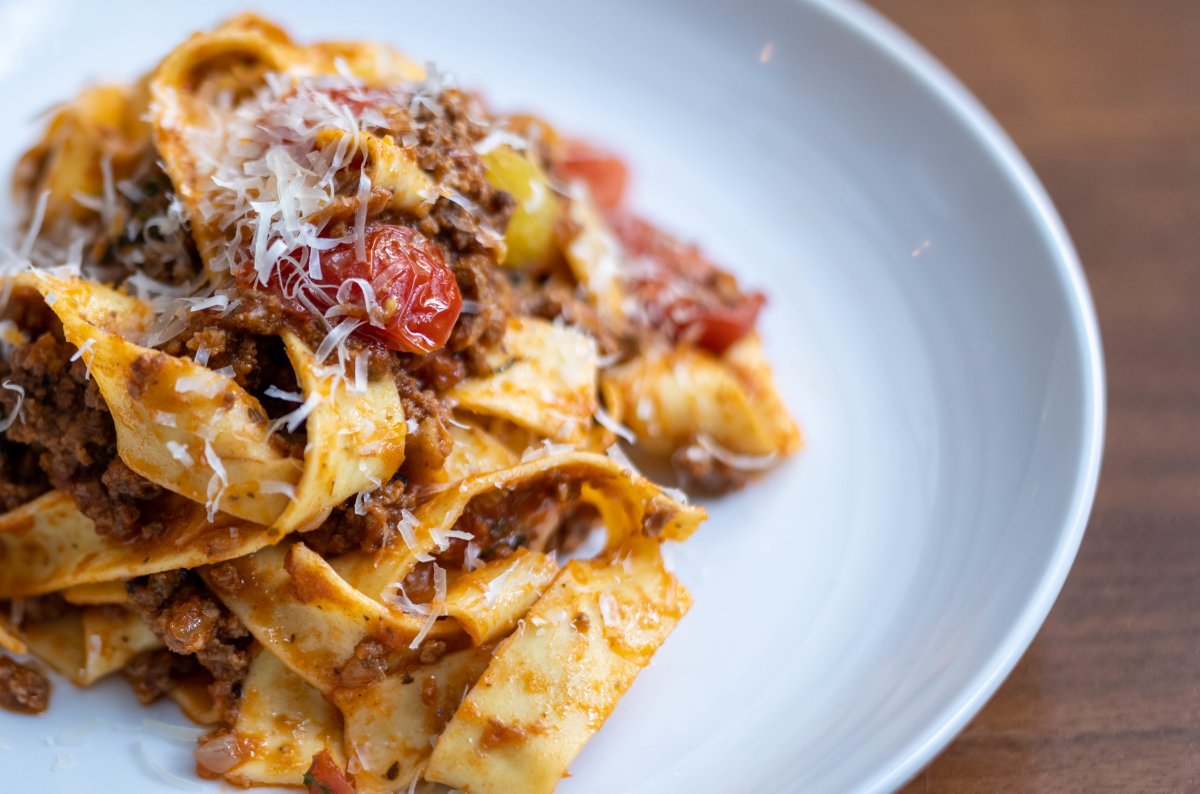 GMAshland's tweet photo. The first snow in NYC calls for the Pappardelle Bolognese at #WhateverForeverNYC featuring fresh basil, cherry tomatoes, garlic, &amp; tomato sauce ❄️ 🍝

Learn more here: https://t.co/TlYPcPG1dB https://t.co/mS5quDlkpD