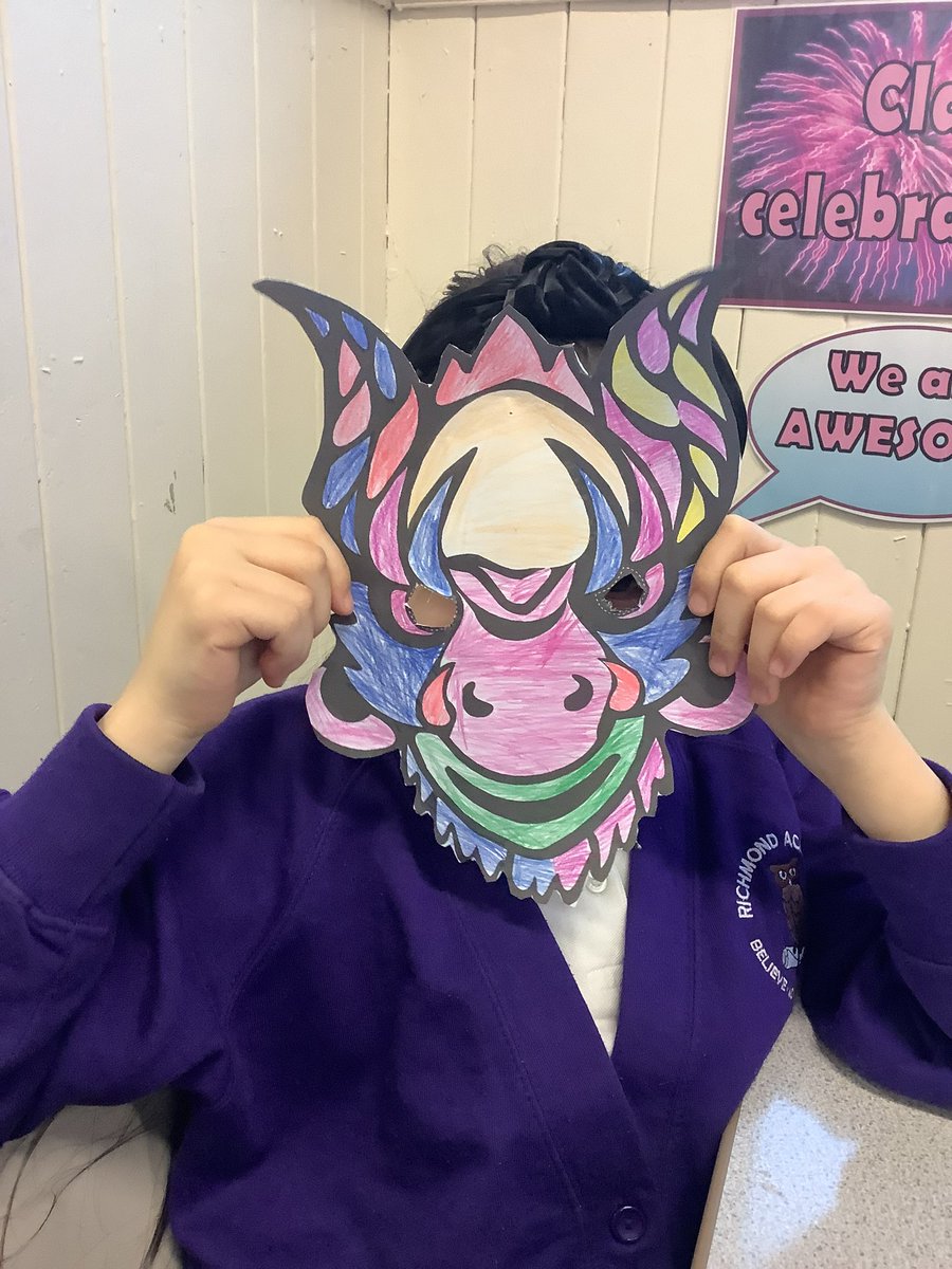 MrOBooth_HT's tweet photo. We have had a fun afternoon celebrating Chinese New Year in Onyx class today. We tried our hands at writing in Chinese and designing our own dragon masks. https://t.co/2yzTh1qQNn